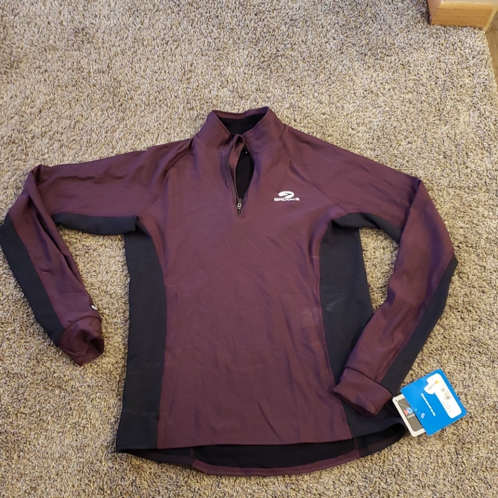 Brooks half zip long sleeve